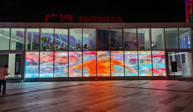 5 Ways Digital Signage Boosts Black Friday Conversions